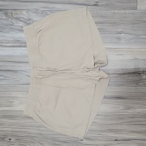 2B bebe - Linen Shorts - Medium